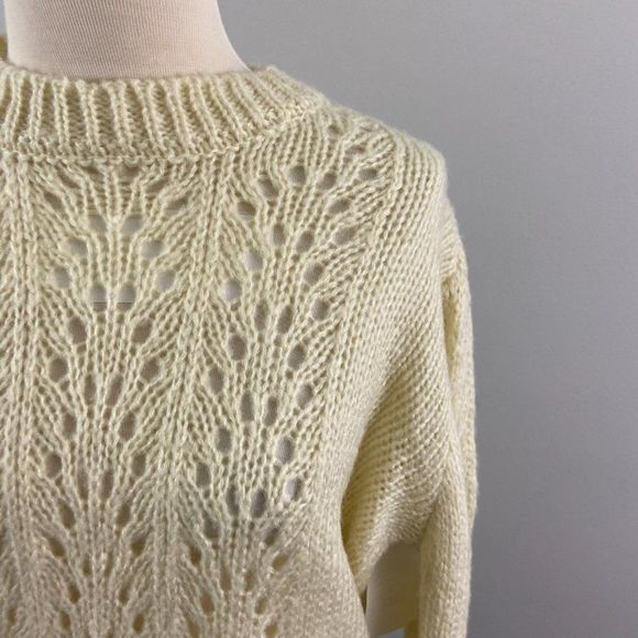 NWT WOVEN HEART Ivory Knit Crew Neck Sweater (L)‎ - Picture 3 of 8